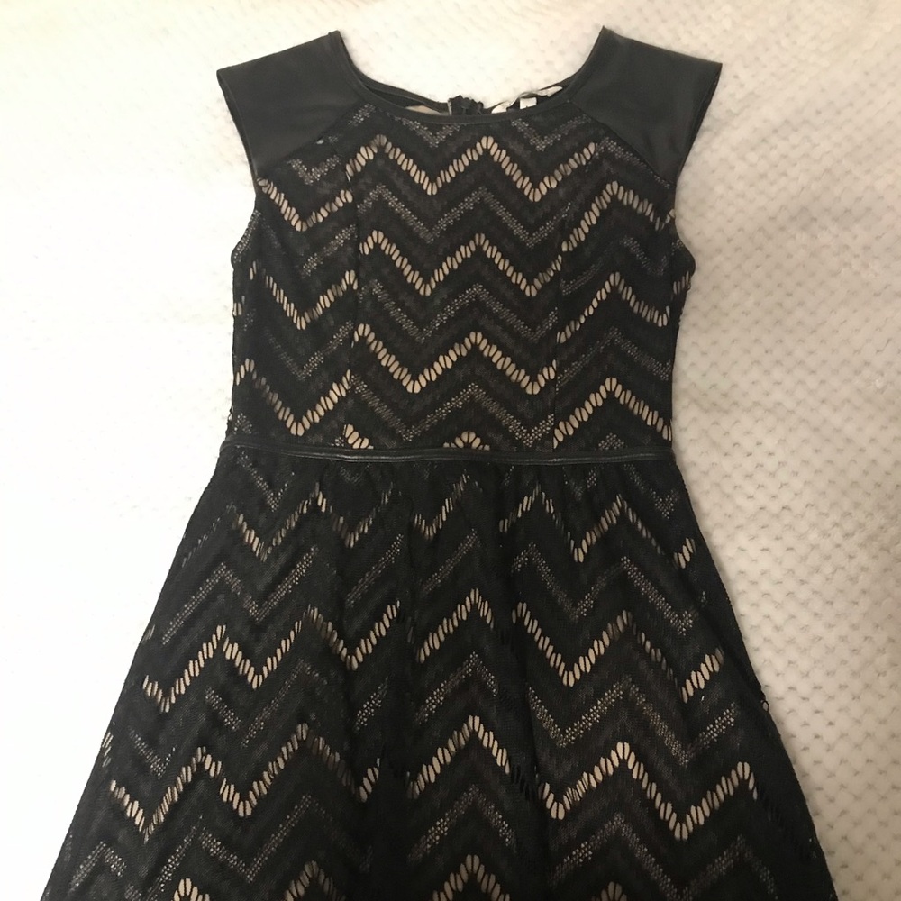 Dress - Picture 1 of 2